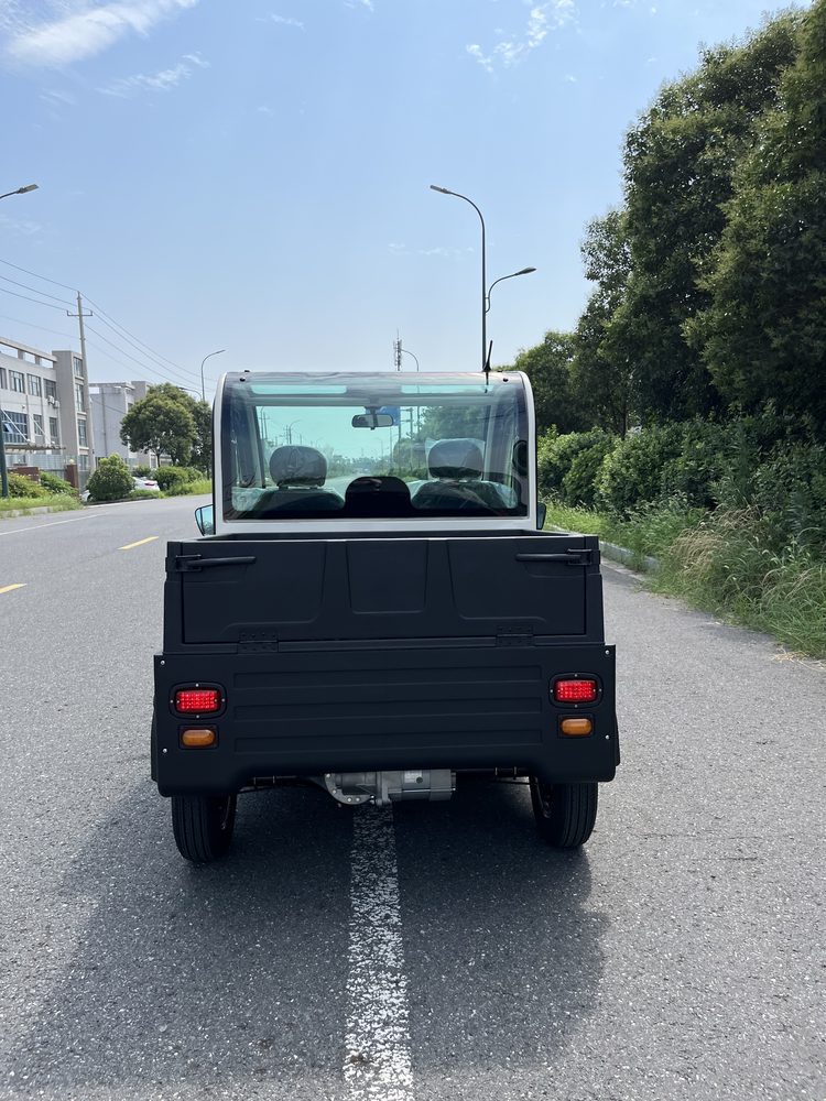 Electric Pickup Truck