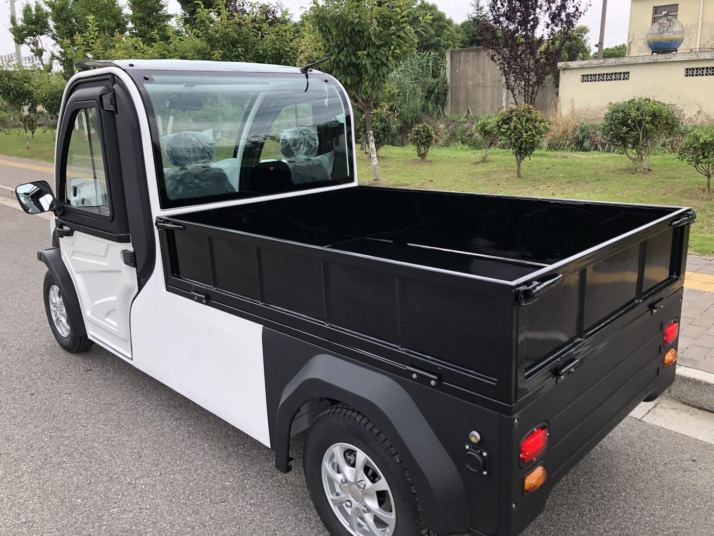 LS6060HF2 Electric Pickup Truck