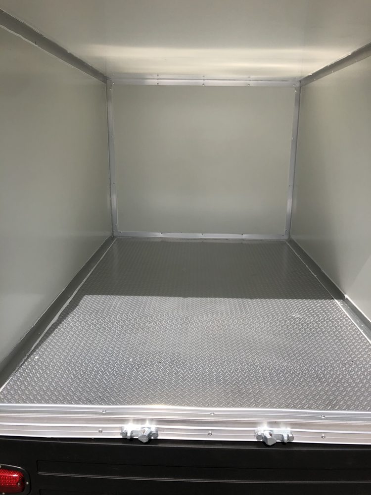 Electric Cargo Vehicle