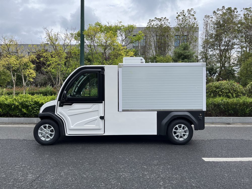 Electric Refrigerated Cargo Vehicle